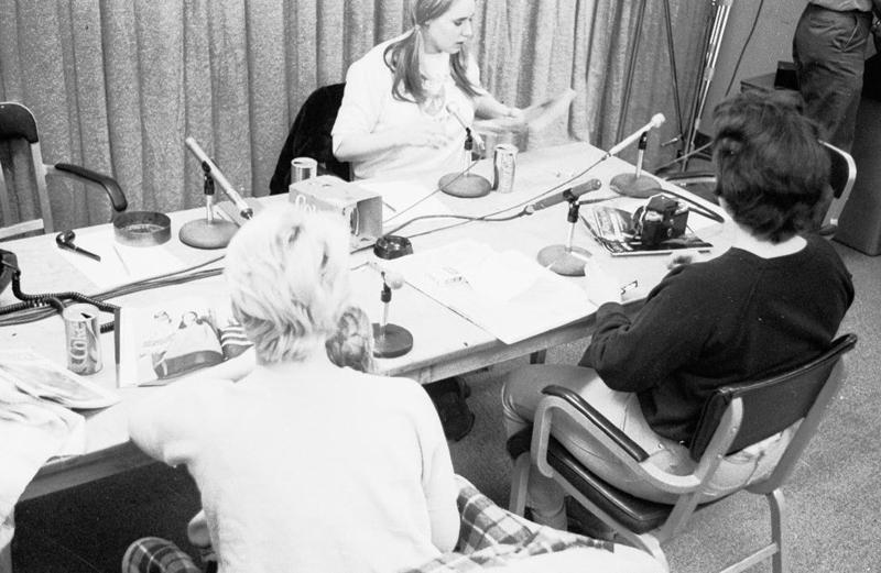 1970 People Talk - 05.JPG