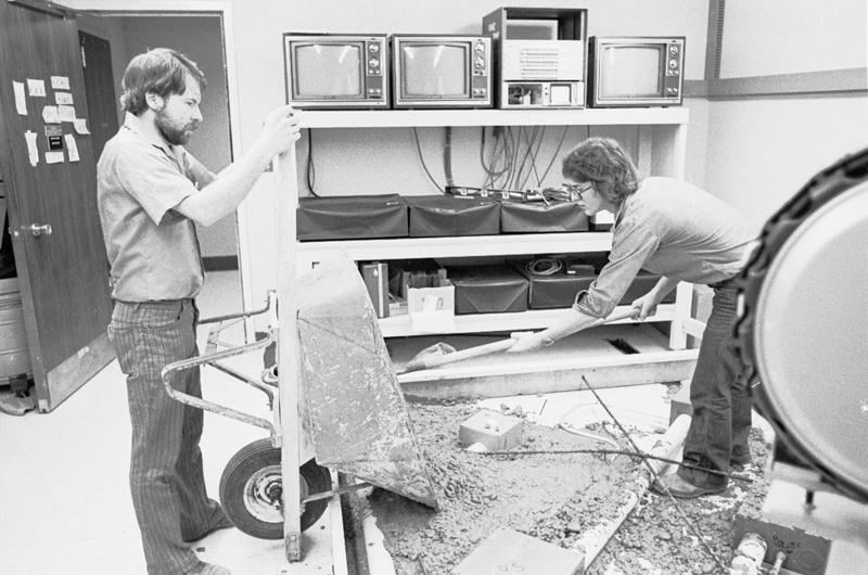 1976 Pictures - 09.JPG