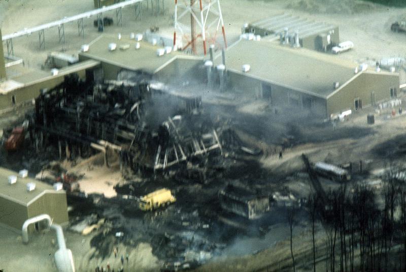 1977 Pump Station 8 burns - 013.jpg