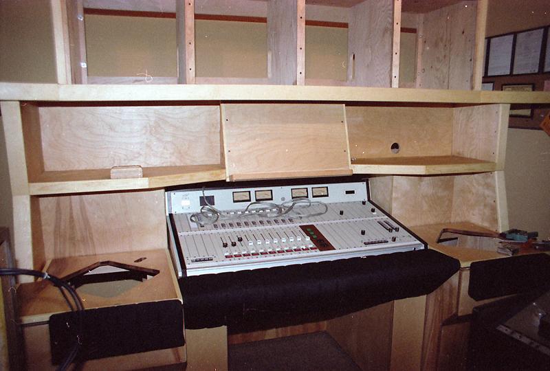 1983 Building a new console - 035.JPG