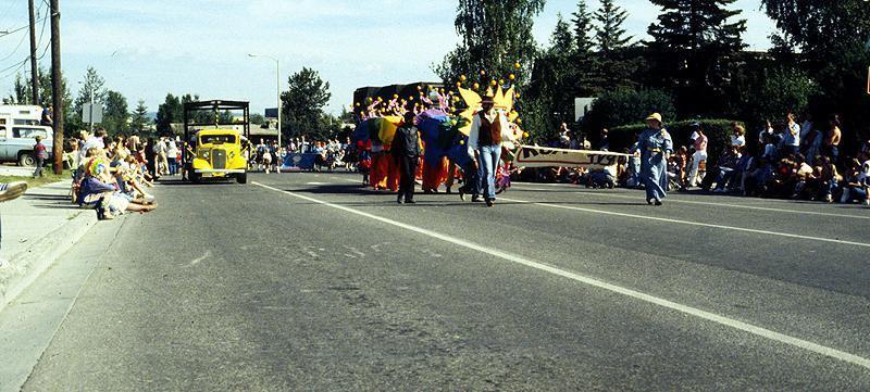 1985 Golden Days Parade - 013.jpg