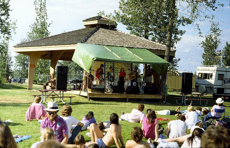 1989 Summer Folk Festival - 005.jpg