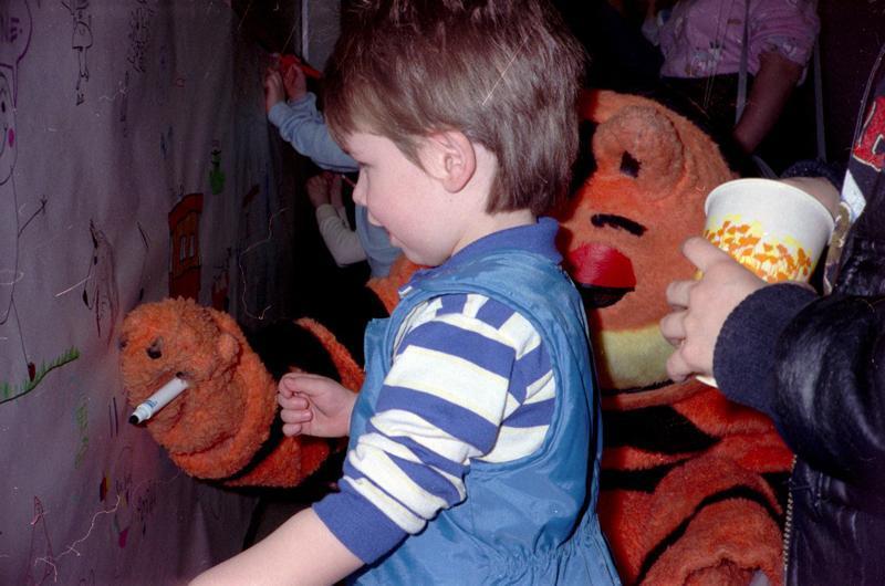 1990 Kids Day - 022.JPG