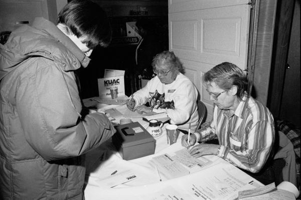 1995 Poster Signing at SBS - 030.JPG