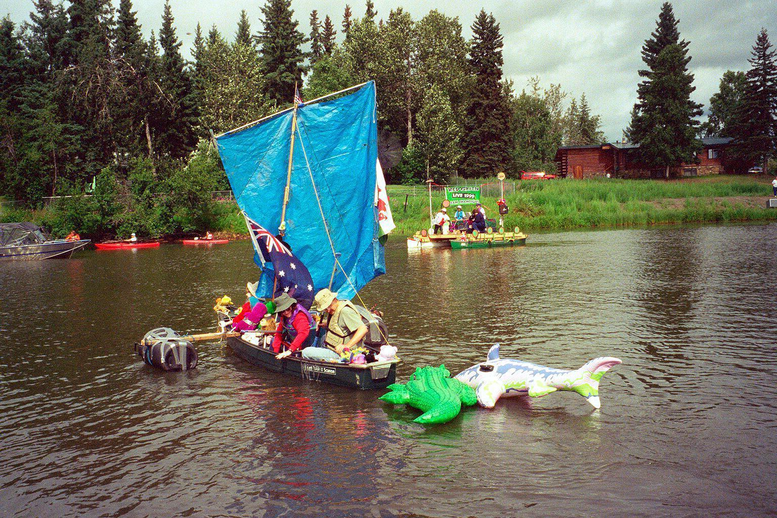 2000 Red Green Regatta - 013.jpg