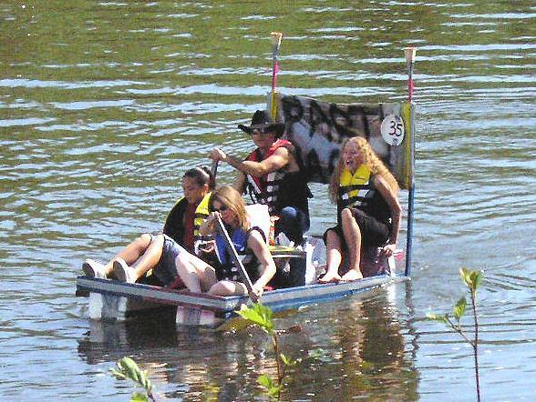2004 Red Green Regatta - 004.jpg