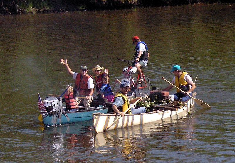 2004 Red Green Regatta - 020.jpg