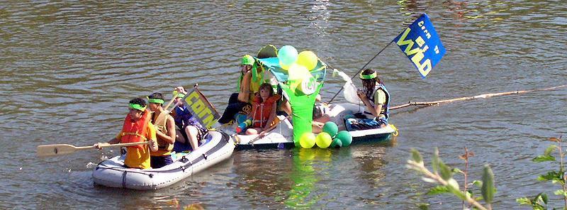 2004 Red Green Regatta - 033.jpg