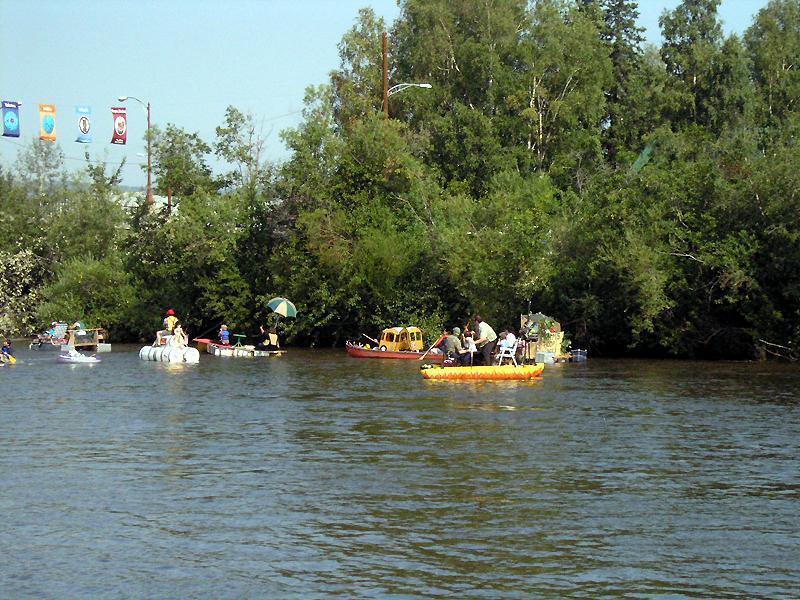 2005 Red Green Regatta - 009.JPG
