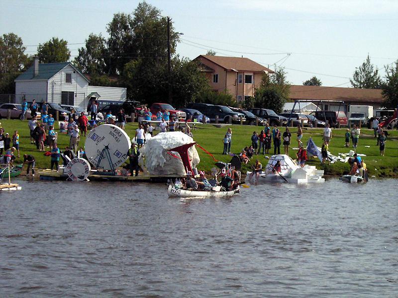 2005 Red Green Regatta - 013.JPG