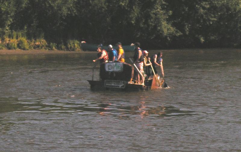 2006 Red Green Regatta - 036.JPG